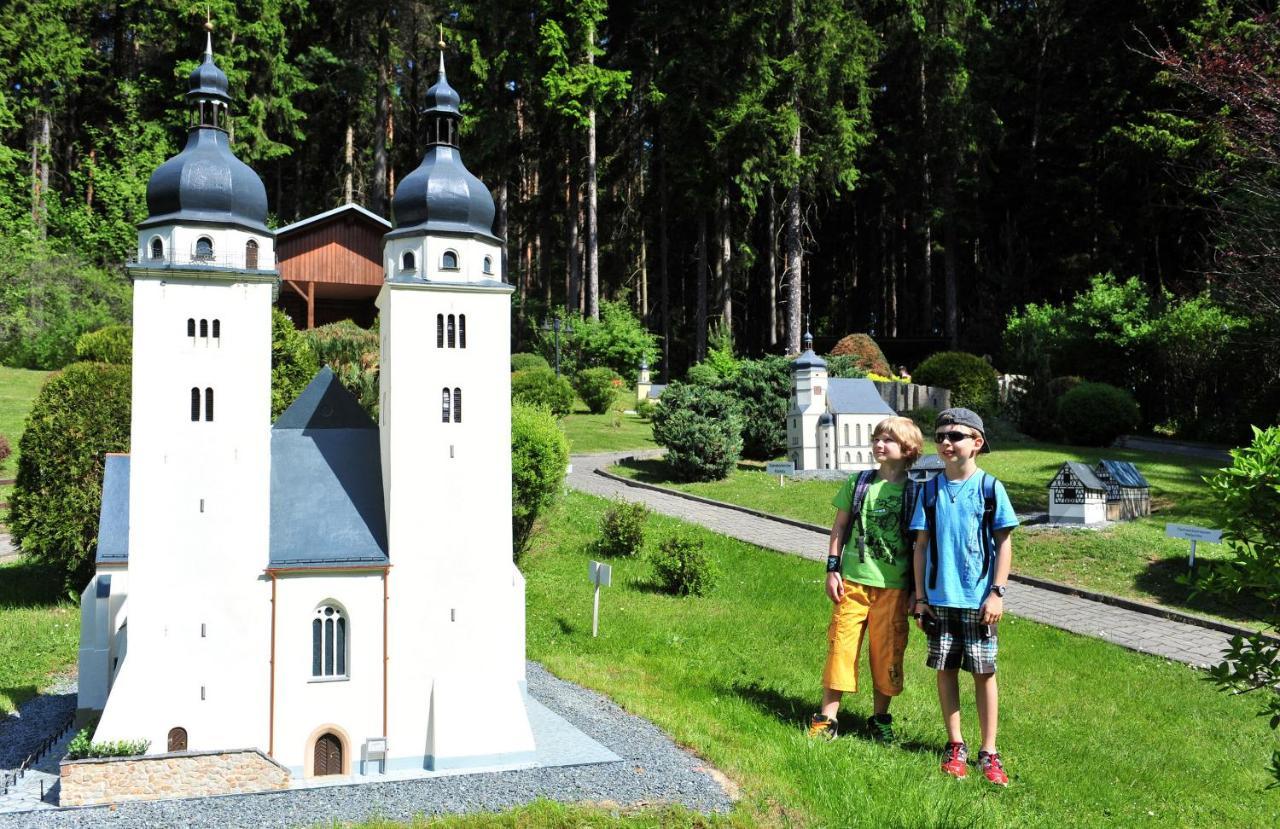 Landhotel Jungbrunnen Bad Brambach Buitenkant foto